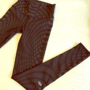 ALO yoga pants